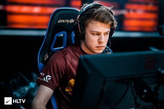 【美图特别版】GALA：关于理想我从来没选择放弃